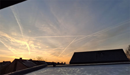 contrails